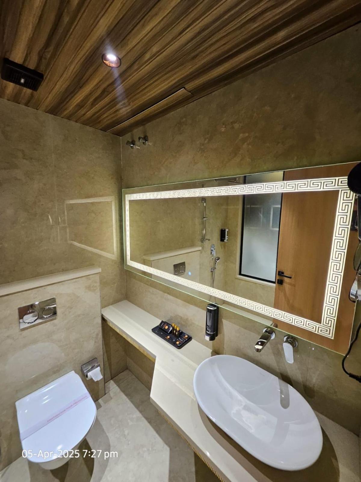The Grand Suncity Hotel & Resorts Bhopal Exterior photo